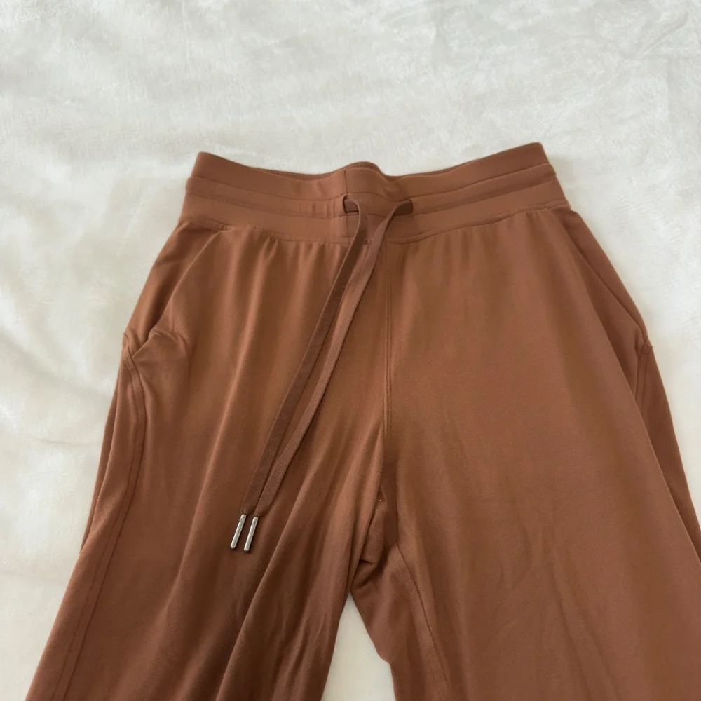 Lululemon Rulu High Rise Jogger - Picture 3 of 5
